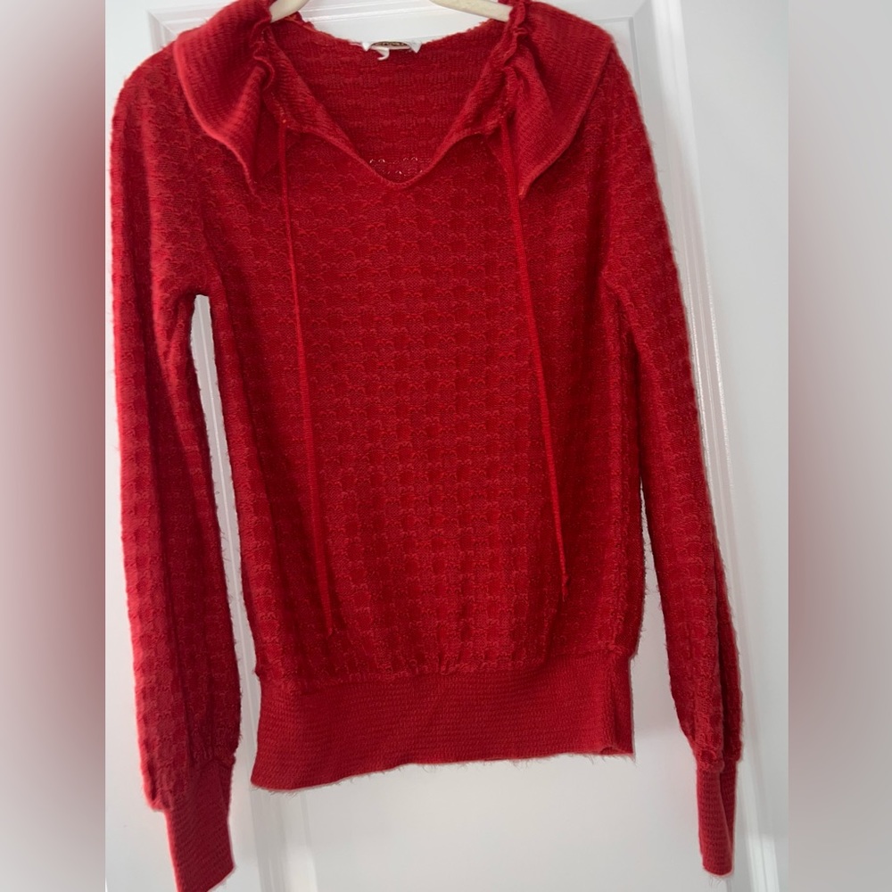 Beautiful Vintage 60s-70s  Knit Blouse